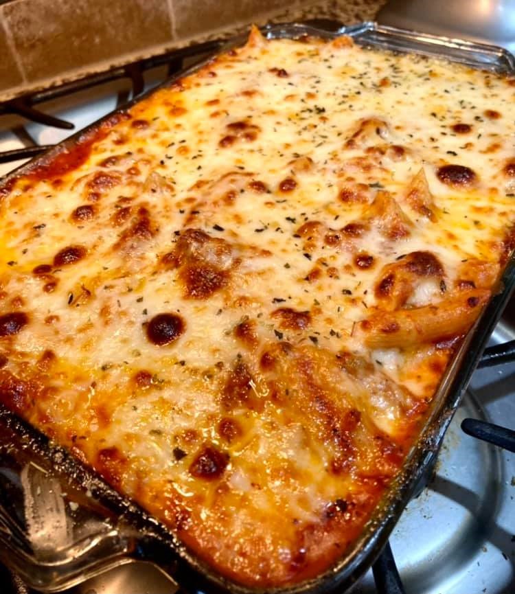 Supreme Lovers Lasagna: A Cheesy Twist on a Classic Italian Bake